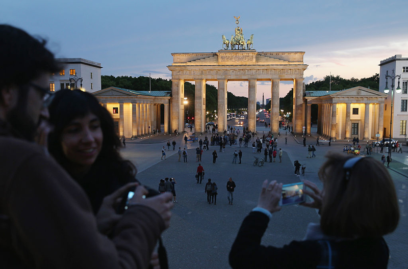 The Brandenberg Gate Today | Getty Images Photo by Sean Gallup