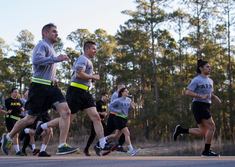 They Like to Stay in Shape | Alamy Stock Photo by Sgt.1st Class Jacob Boyer/AB Forces News Collection 