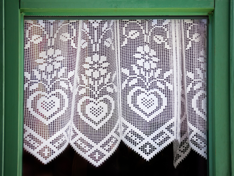 Grandma’s Lace Curtains | Kosobu/Shutterstock 
